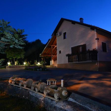 Apartment Michaela Slunj Zewnętrze zdjęcie