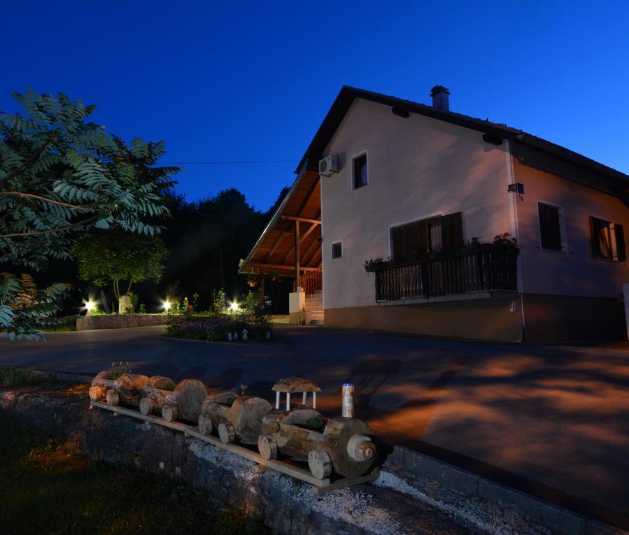 Apartment Michaela Slunj Zewnętrze zdjęcie