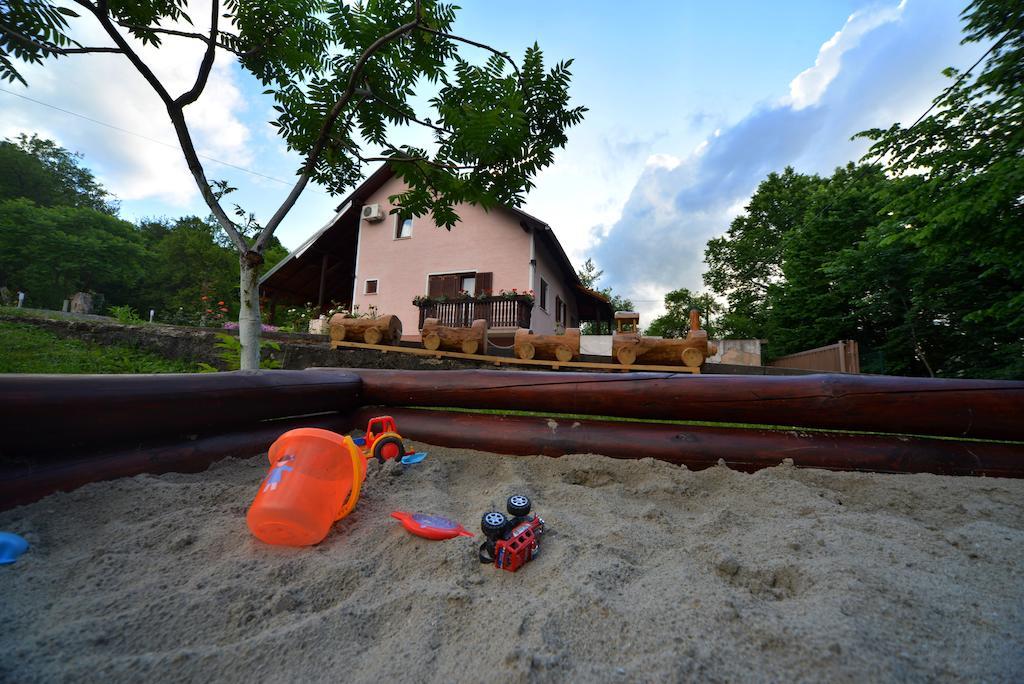 Apartment Michaela Slunj Zewnętrze zdjęcie